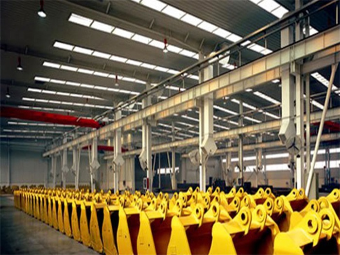 东丽徐工集团挖掘机装配车间